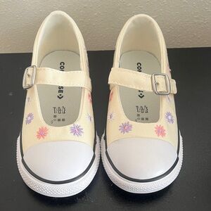 New Mary Jane Girl Converse Cream Floral